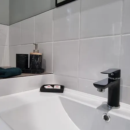 Le Torii - Les D'helene Et Wil